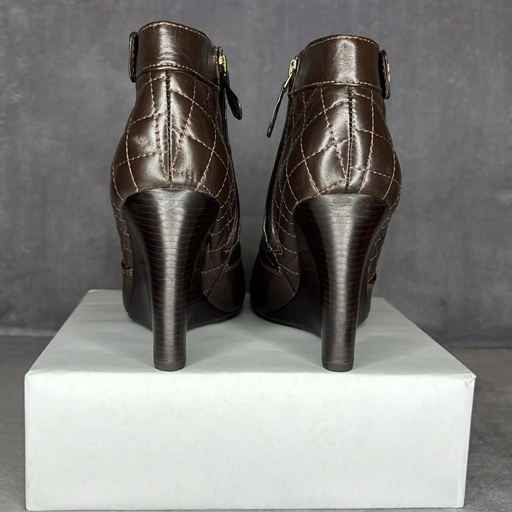 ✨ Tory Burch Leila Brown Quilted Leather Wedge Ankle Boots | Size 9M✨